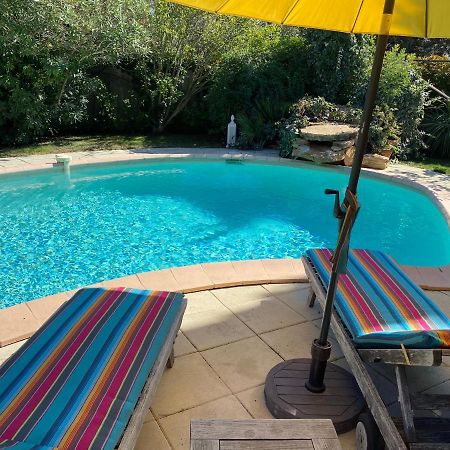 Studio Bord De Piscine Sérignan-du-Comtat Exteriér fotografie